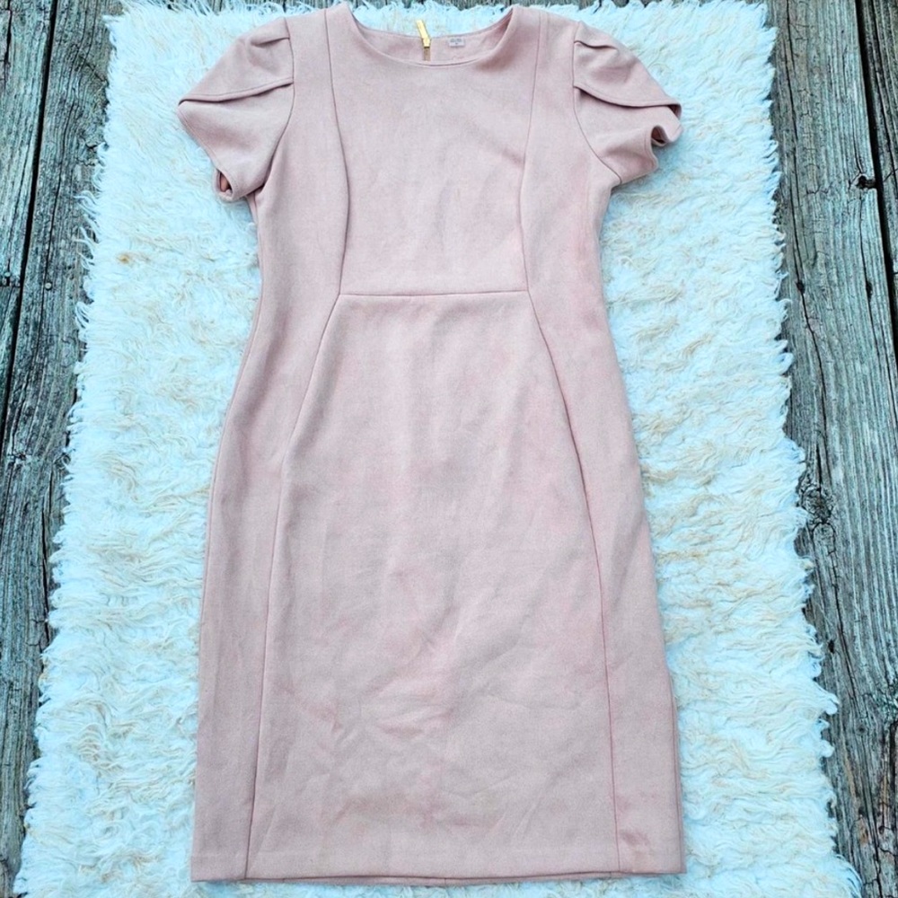 Calvin Klein Midi Dress 🌸